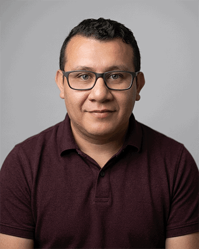 Enrique B Gonzalez Nosotros